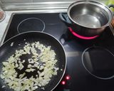 Foto del paso 2 de la receta: Pasta con jamón, salsa de trufa y champiñón