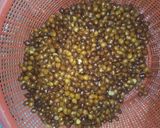 A picture of step 4 of Boiled n freezed black chickpeas.