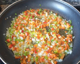 Foto del paso 1 de la receta: Arroz de domingo con 3 carnes