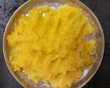 A picture of step 2 of Kaddu ka Bharta (Smashed pumpkin).