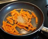 A picture of step 3 of Carrot Gomamiso Kinnpira - Japanese #vegan.