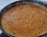 A picture of step 4 of Corn capsicum paneer in yellow gravy using premix.