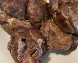 Foto del paso 4 de la receta: Carrilleras de cerdo al vino tinto con champiñón portobello