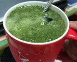 Hình bước làm 4 của món Sinh tố cải xoăn (kale)