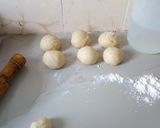 A picture of step 4 of Mahamri.
