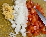 A picture of step 2 of Tuna Flautas in Spicy Sauce.