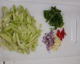 Foto langkah ke 1 dari resep Tumis Labu Siam.