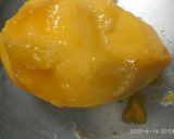 A picture of step 1 of Mango shake.