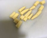 Foto del paso 2 de la receta: Tintorera con langostinos y alcachofas