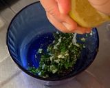 Foto del paso 2 de la receta: Pesto de perejil 🌿