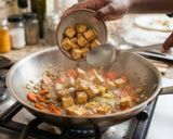 Foto langkah ke 5 dari resep Resep Sop Tahu Ayam Bening.