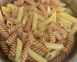 ভেজিটেবলস চীজি এগ পাস্তা (vegetable cheesy egg pasta recipe in Bengali) রেসিপি ধাপ - 1 ছবি