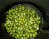 Foto langkah ke 1 dari resep Bubur Kacang Hijau Kental.