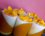 A picture of step 2 of Mango Panna cotta.