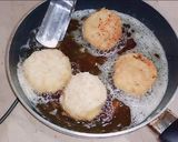 A picture of step 4 of Chicken cheese bread balls recipe.