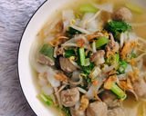 Foto langkah ke 5 dari resep 603. Kwetiaw Rebus Daging Bakso.