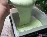 Foto langkah ke 5 dari resep Resep Pandan Sponge Cake (Selembut kapas).