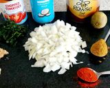 A picture of step 4 of Simple Curried Chicken Thighs.