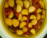 Foto del paso 3 de la receta: Escabeche agridulce (berenjena 🍆 pimiento 🫑 y ajo 🧄)