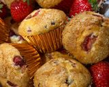 🍓🍓🍓Gluténmentes epres muffin🧁🧁🧁 – cukros karamellréteggel🍭🍬🍓🧁 recept fázis 3 fotója