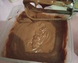 Foto langkah ke 2 dari resep Brownies Strawberry Chocolate.