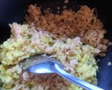 A picture of step 2 of Poha roti tikki.