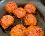 A picture of step 2 of Beetroot Cutlets.