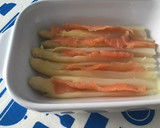 Foto del paso 1 de la receta: Espárragos rellenos de salmón ahumado al aceite de trufa blanca