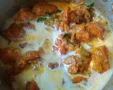 A picture of step 5 of Coconut chicken Gravy.