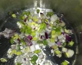 Foto del paso 1 de la receta: Salsa de de crema al verdeo