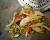 Foto langkah ke 4 dari resep Sambel Goreng Basah (Kentang, Wortel, Teri).