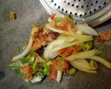Foto langkah ke 4 dari resep Sambel Goreng Basah (Kentang, Wortel, Teri).