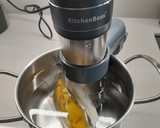 Foto del paso 2 de la receta: Rodaballo con aceite de perejil y cebollino con coolie de mango