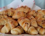 Krémtúrós-virslis kifli (sütőporos) 🥐 recept fázis 5 fotója