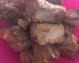 Foto del paso 1 de la receta Costillas al ron con dátiles y mostaza