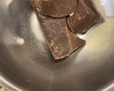 Foto del paso 1 de la receta: Bombones de chocolate rellenos de mazapán