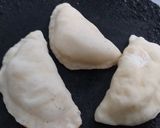 A picture of step 4 of Custard bread.