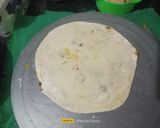 A picture of step 8 of Stuffed Radish Paratha (Stuffed Mooli Paratha).