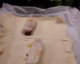 Foto del paso 3 de la receta Lomos de merluza en hojaldre con gulas almejas y gambones