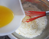 Foto del paso 2 de la receta: Torta húmeda de naranja bien fácil