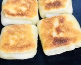 A picture of step 5 of Turkish bread.