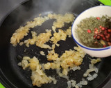 Foto del paso 2 de la receta: Tellinas, con cebolla caramelizada y sake