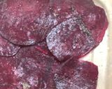 A picture of step 2 of Beetroot chips.