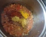 A picture of step 2 of Rajma masala.