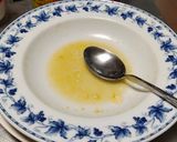 A picture of step 9 of Hong Kong Corn and Ginger Soup with Crab Meat.