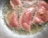 A picture of step 4 of Beetroot Gujiya.