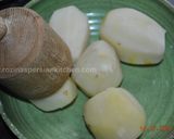 A picture of step 2 of Iranian Potato Patties Sandwich ساندویچ کوکو سیب زمینی.