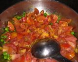 A picture of step 3 of Tomato chutney with green peas.
