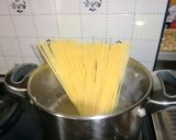 A picture of step 1 of Sublime Pasta with Garlic, Bacon and Heavy Cream.