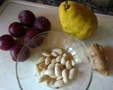 Foto del paso 1 de la receta: Licuado smoothie de ciruelas y pera